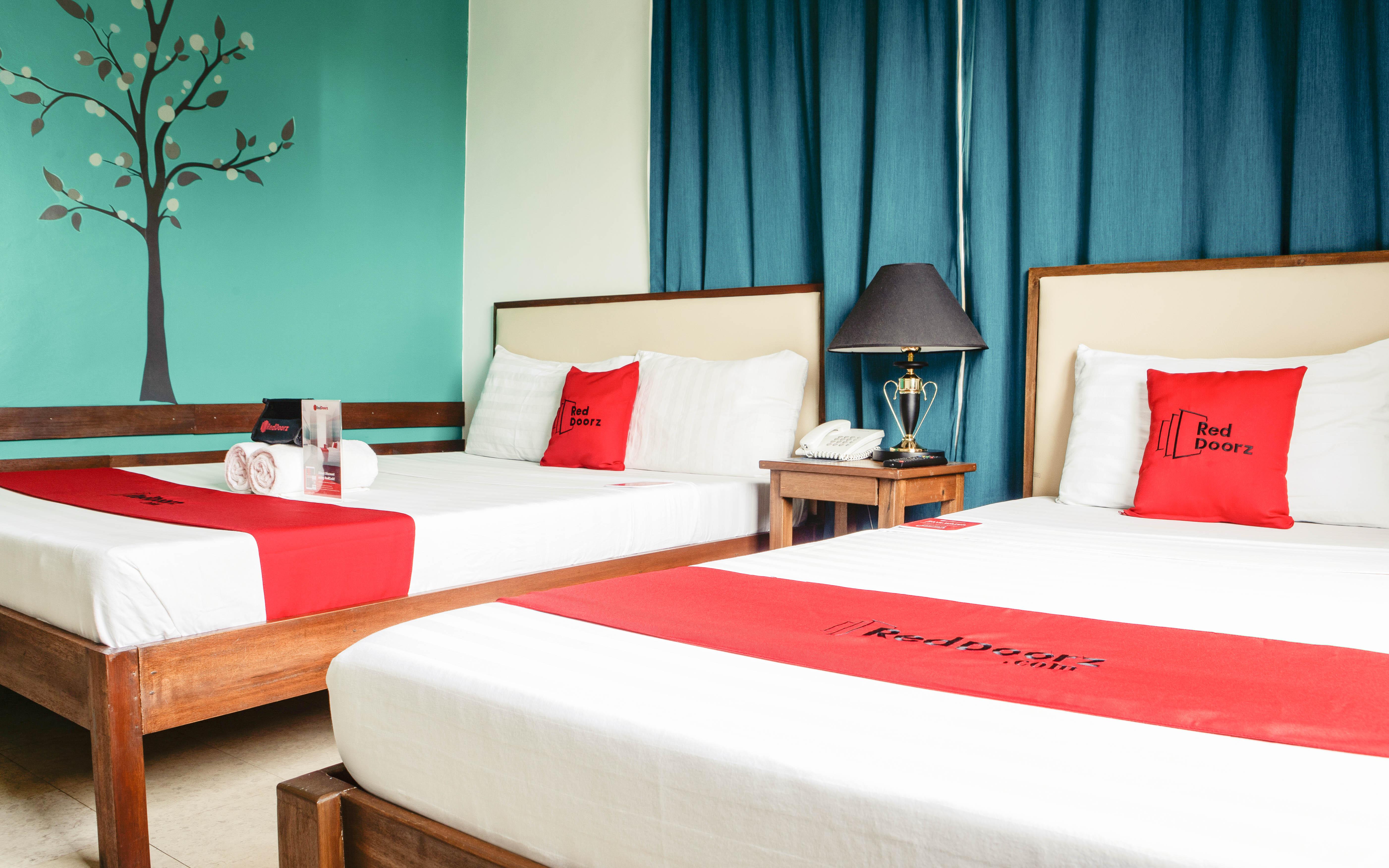 Reddoorz Plus Near Rizal Junction Puerto Princesa Buitenkant foto